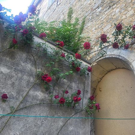 Apartamento Au Puits De L'Abbaye Bourges Exterior foto
